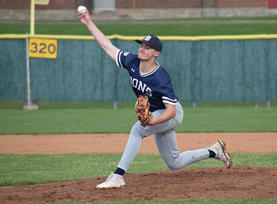 Pewaukee BlackHawks baseball - Home